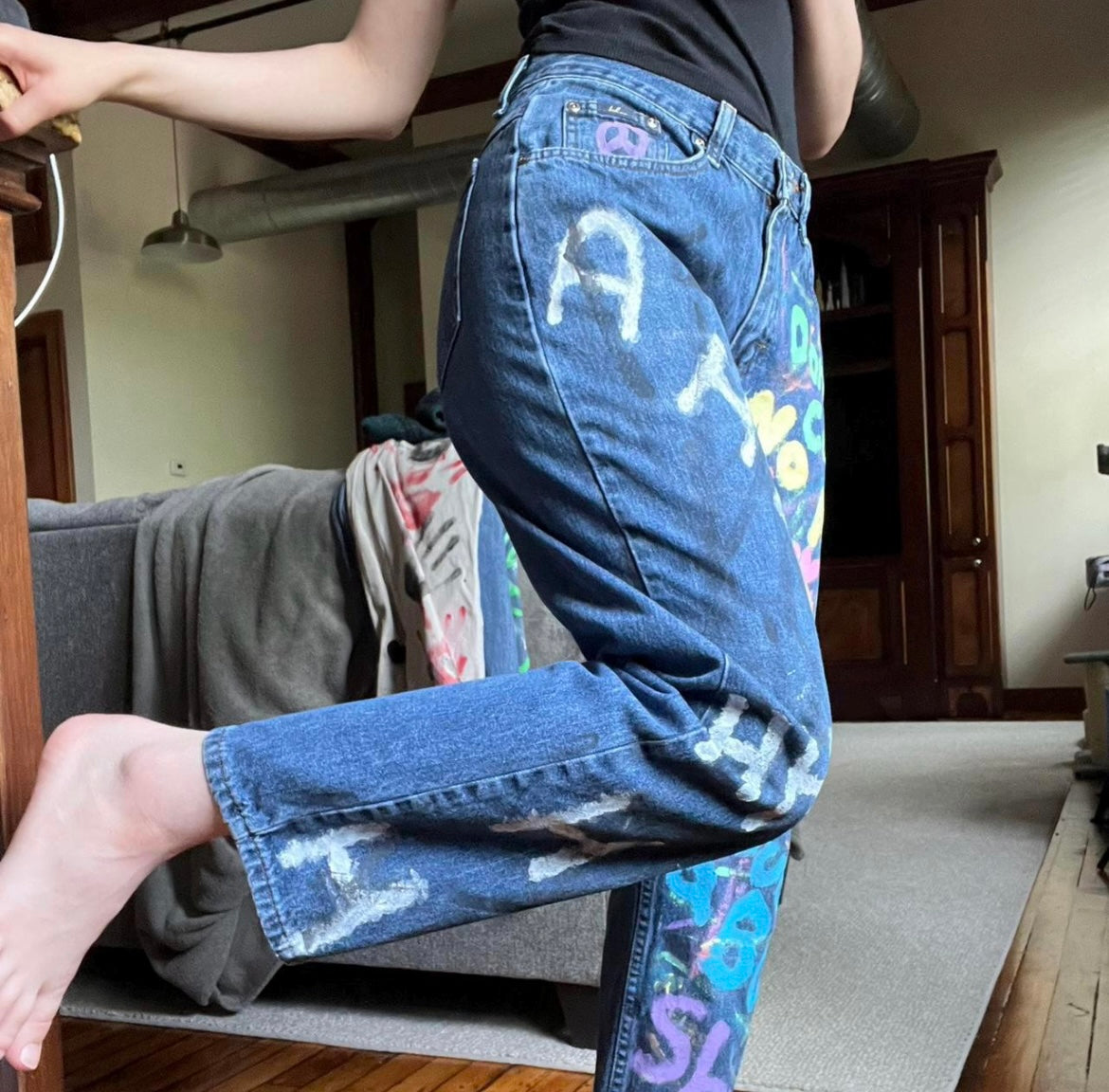 My Inner Thoughts Jeans / Size 8 / Hand painted